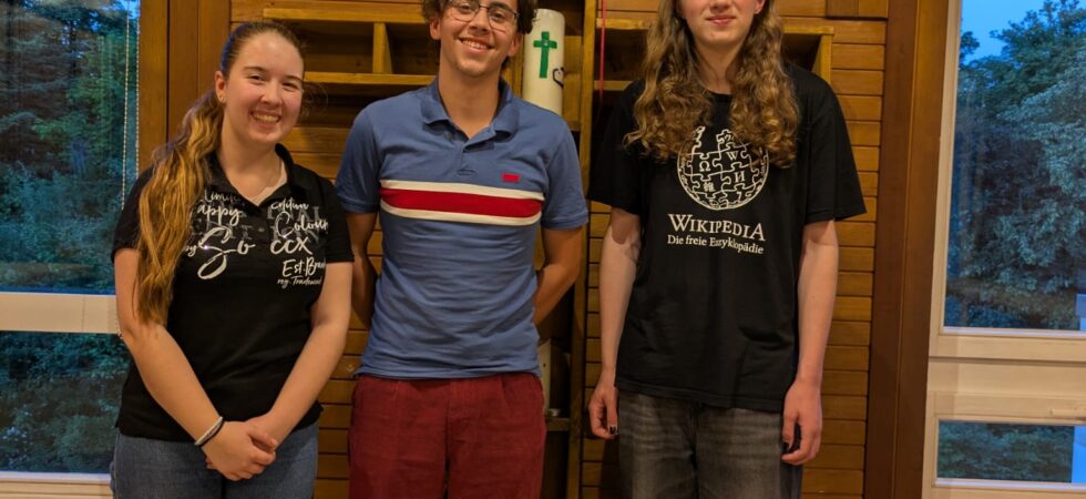 Gruppenfoto vom Gemeinde Jugend Rat